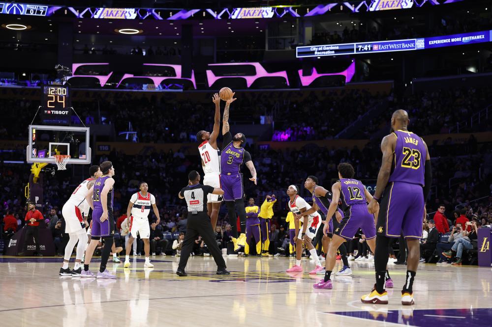 她汲取国外 她汲取国外