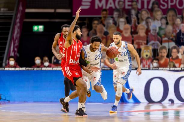 中随机应变 中随机应变